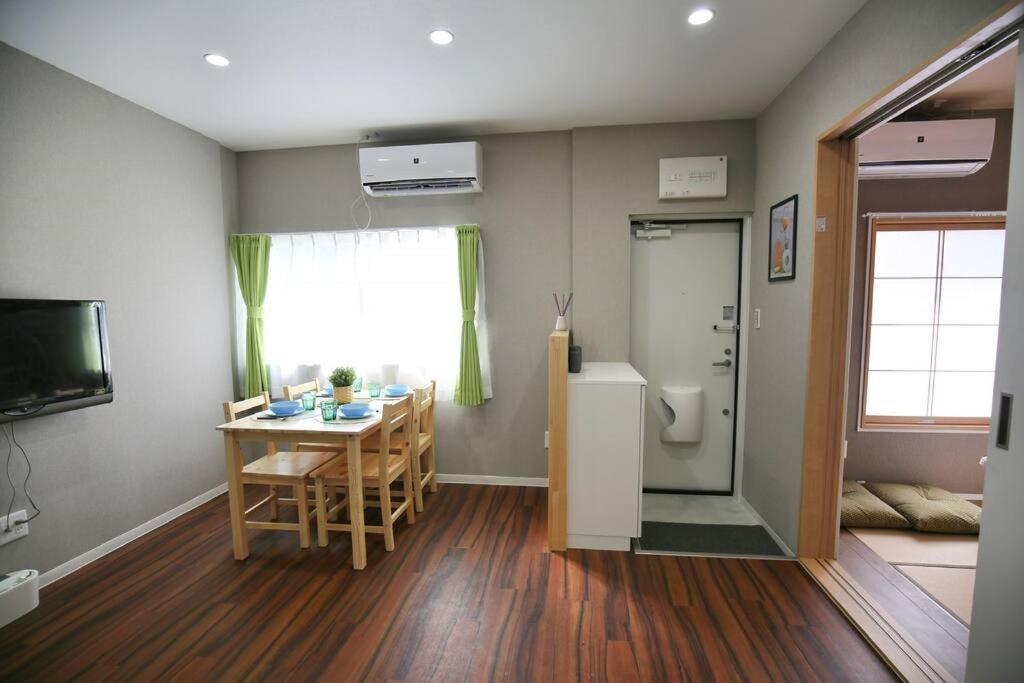Edogawa Japanese Style 101 Has Direct Access To Akihabara And Shinjuku, With Convenient Transportation And Free Wifi Apartment